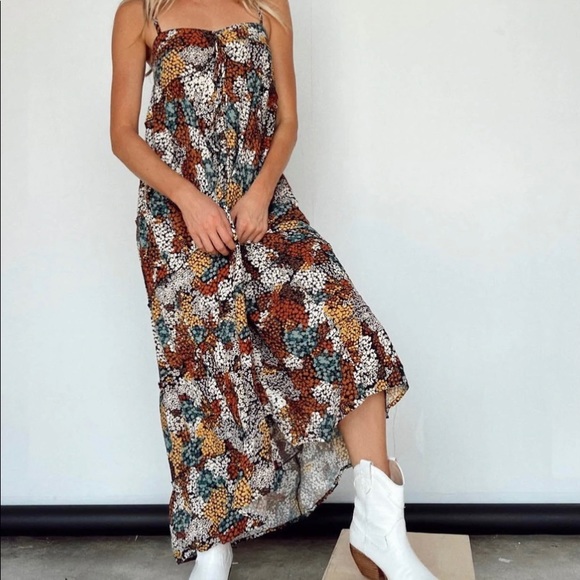 vestique Dresses & Skirts - VESTIQUE Sally Maxi Dress